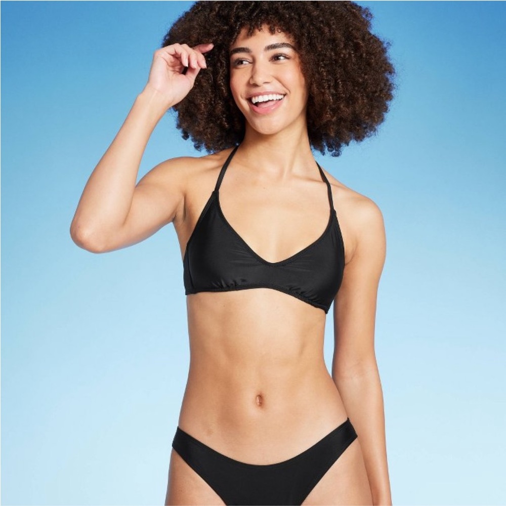 Black bikini top, scoop front.  Size large. New with tags